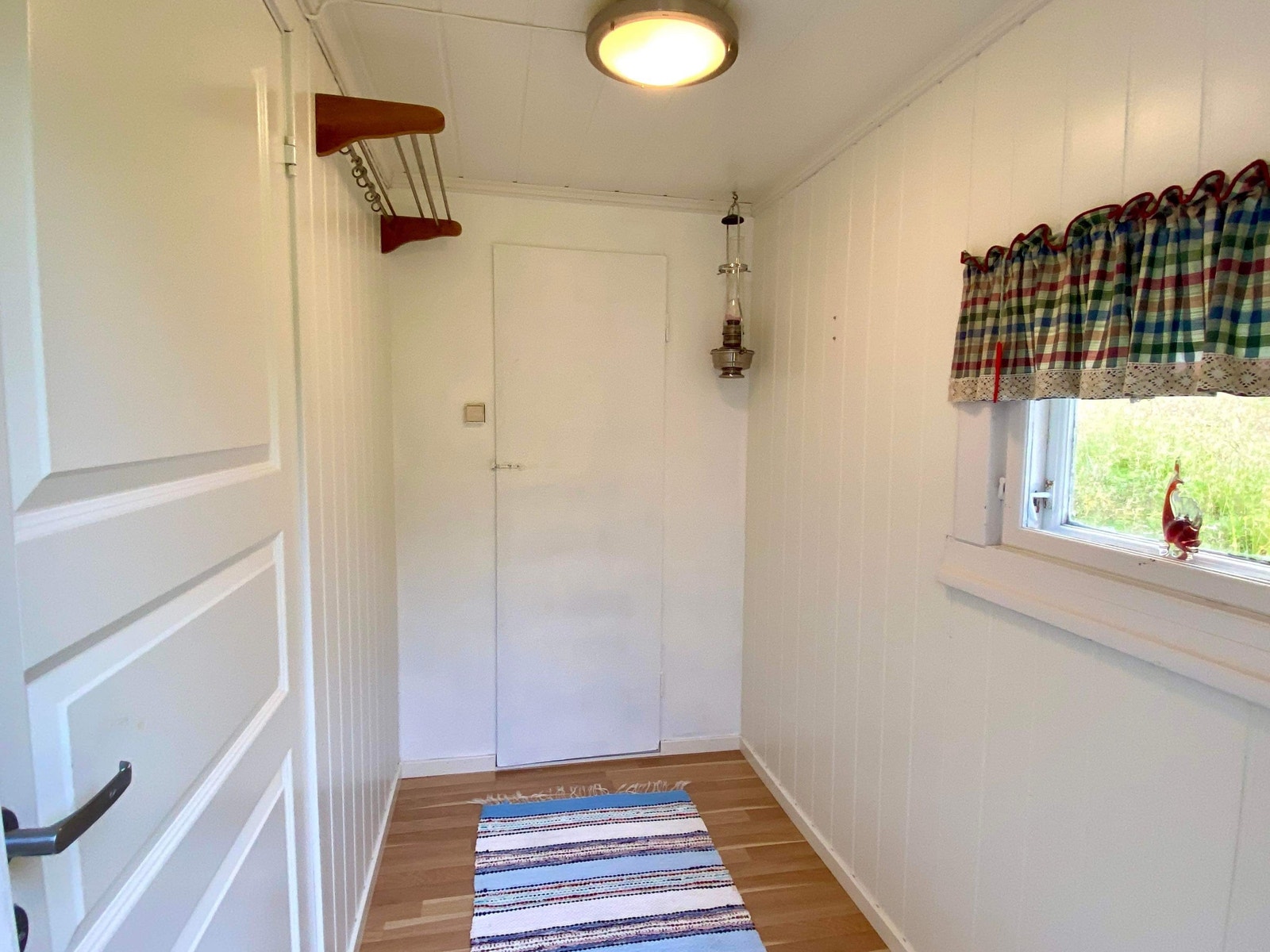 Inngangsparti, med bod Galleribilde