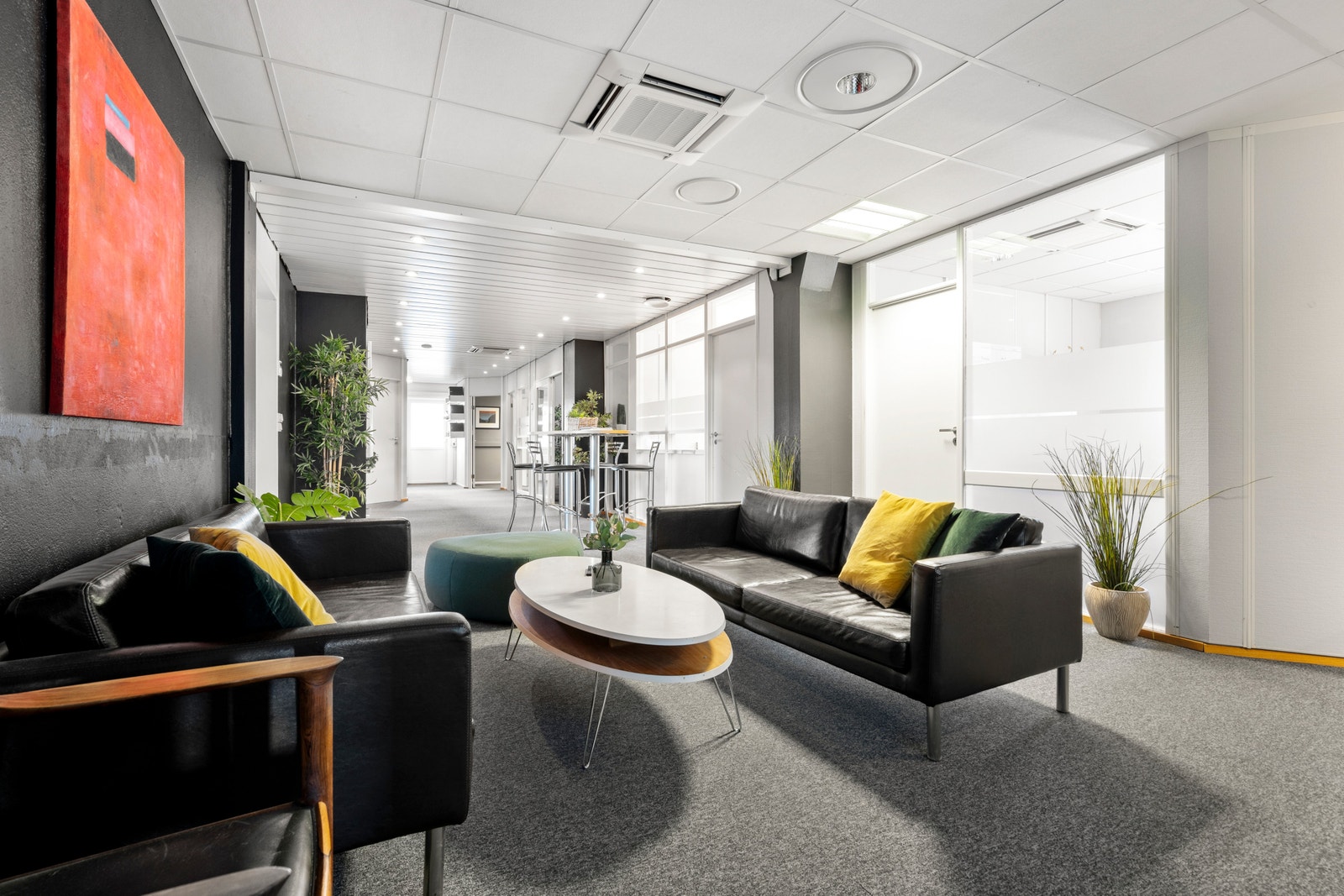 Fellesområde til kontorer i 2 etg Galleribilde