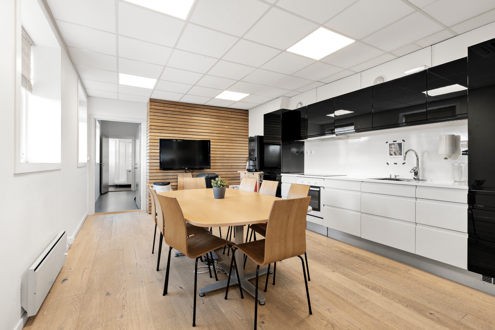 Kjøkken og spiserom i 2 etg Galleribilde