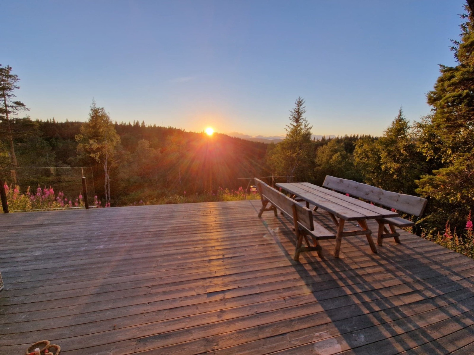 Solnedgang i August Galleribilde