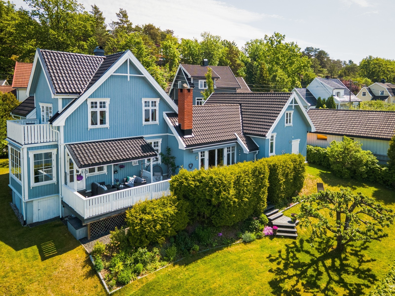 Presthagan 7 er et stort hus på totalt 250 m2 Galleribilde