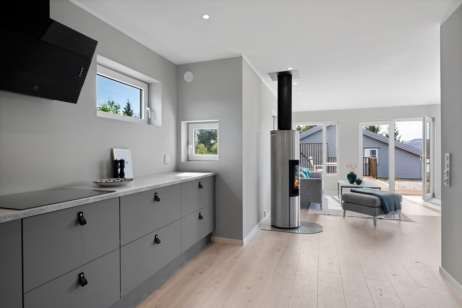 Her er det etablert ildsted i 2022 som gir god varme på kalde dager. Galleribilde