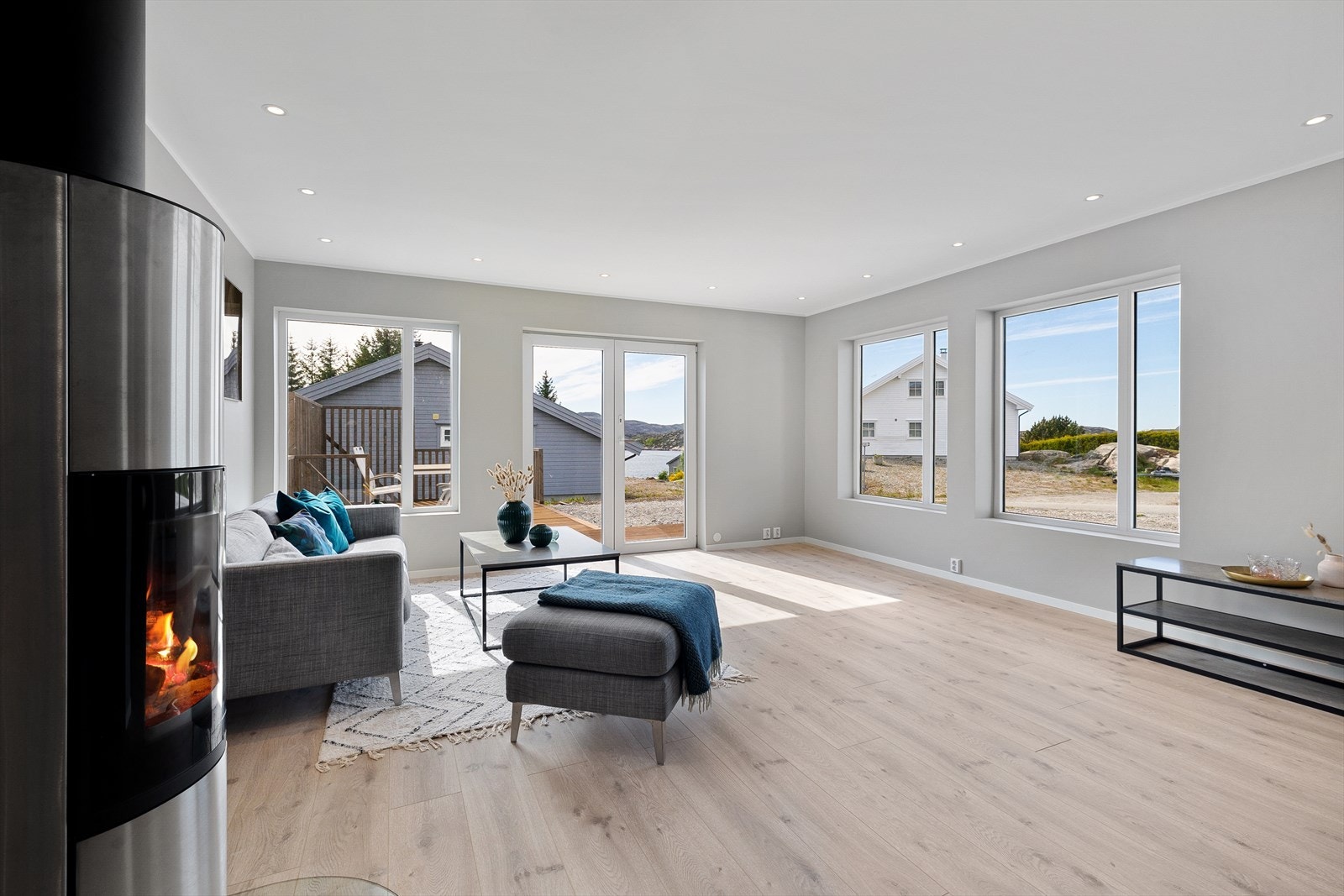 Velkommen til Ånnelandsjøen 74 - presentert av Jan Kristoffer Sletteland ved Eiendomsmegler Vest! Galleribilde