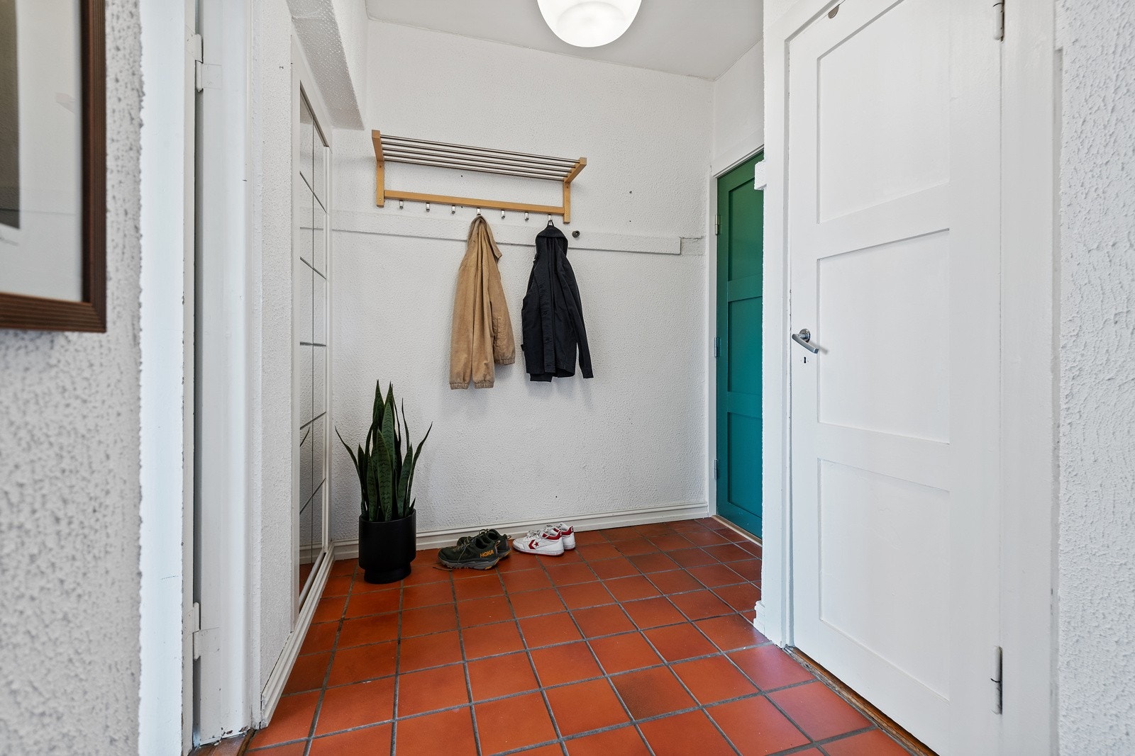 Seaprat entré, med adkomst via trapper. Galleribilde