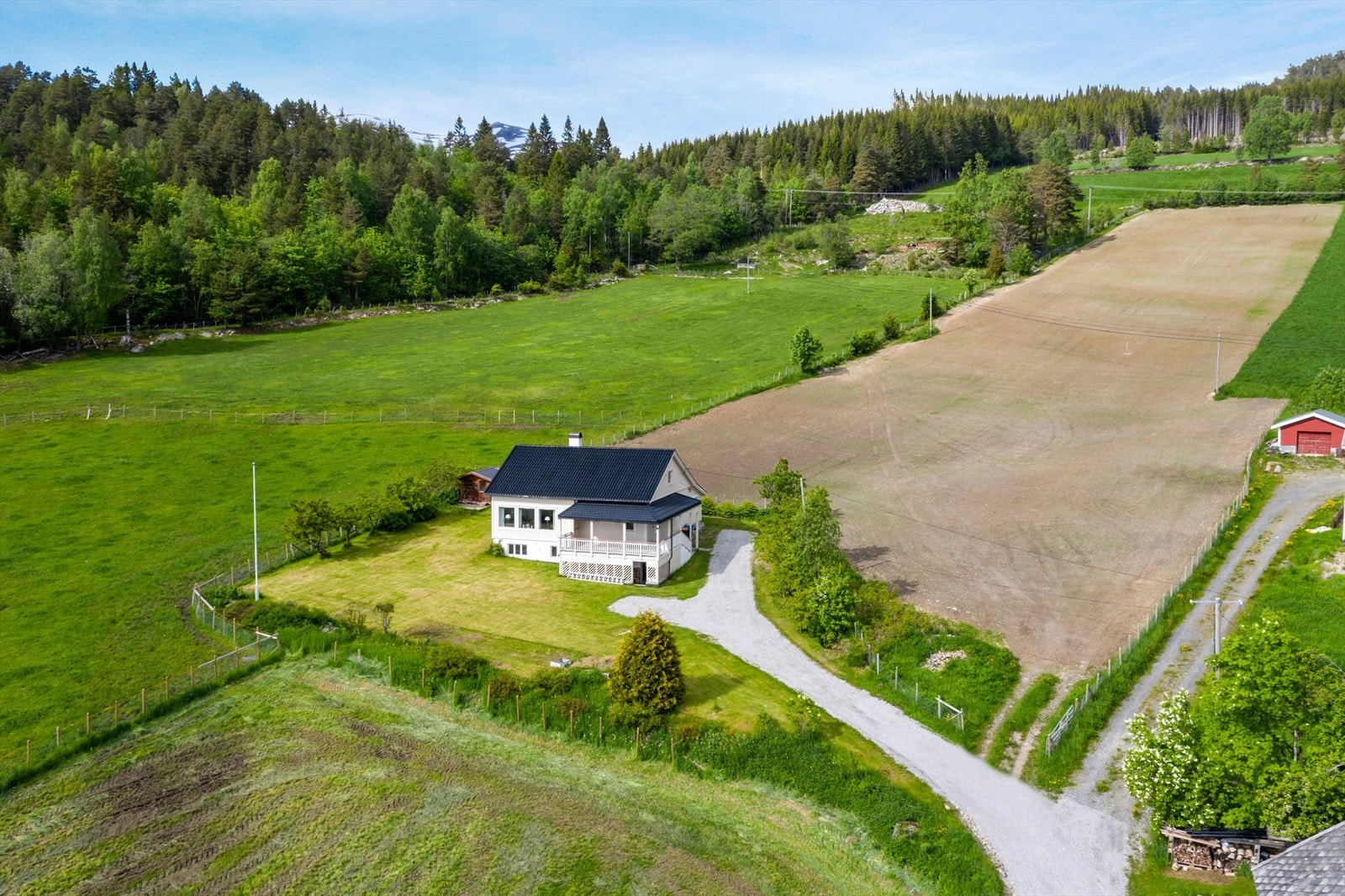 Liagarden38 | Dronefoto Galleribilde