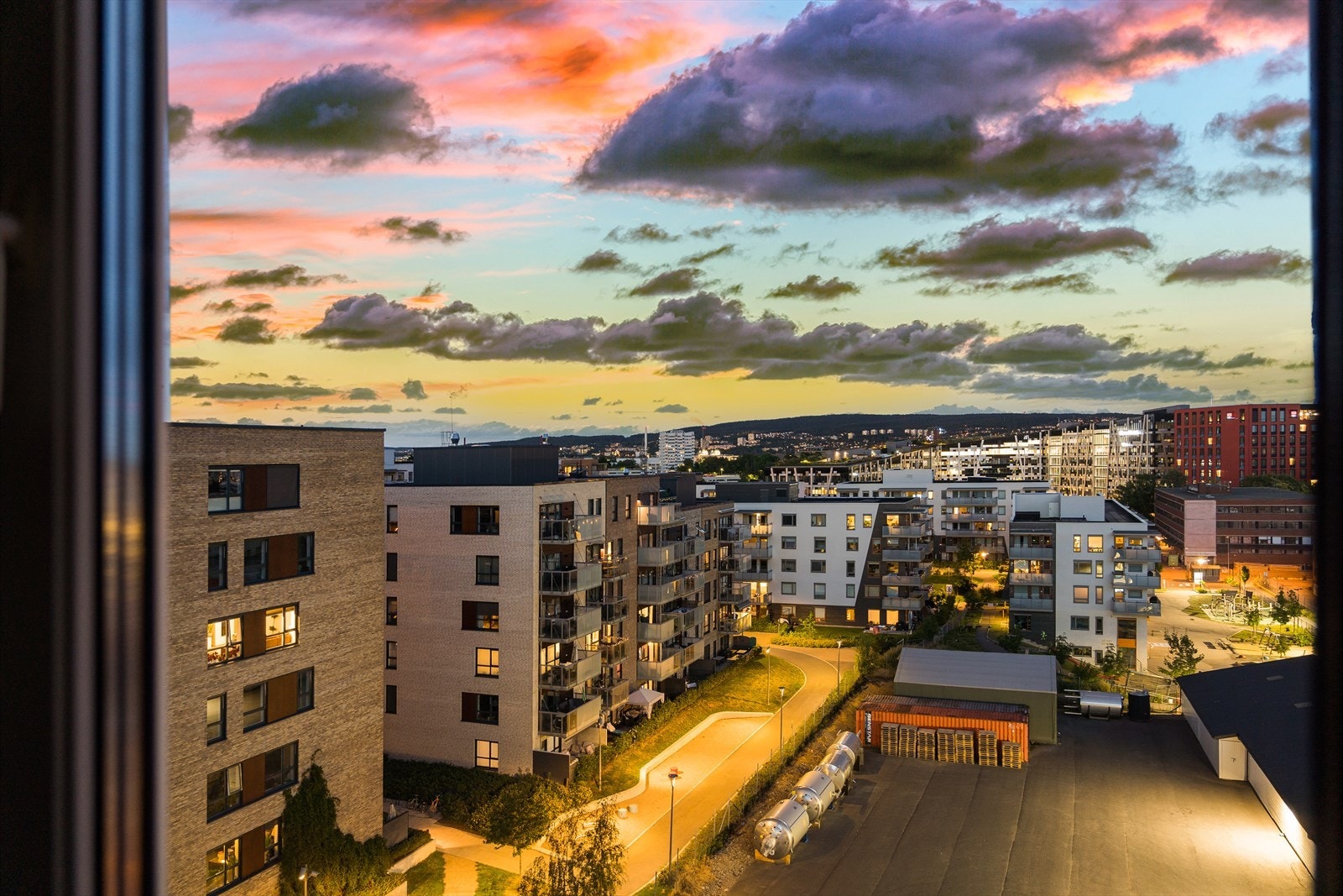 Her sees bl.a. Økern Portal og Østmarka Galleribilde