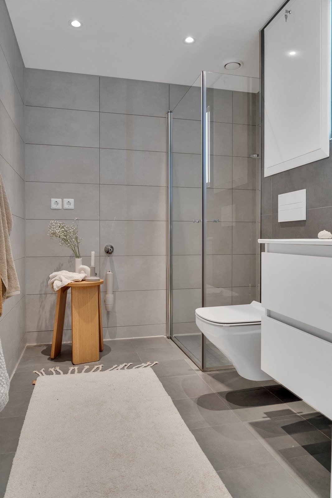 Opplegg for både vaskemaskin/tørketrommel i hjørnet Galleribilde