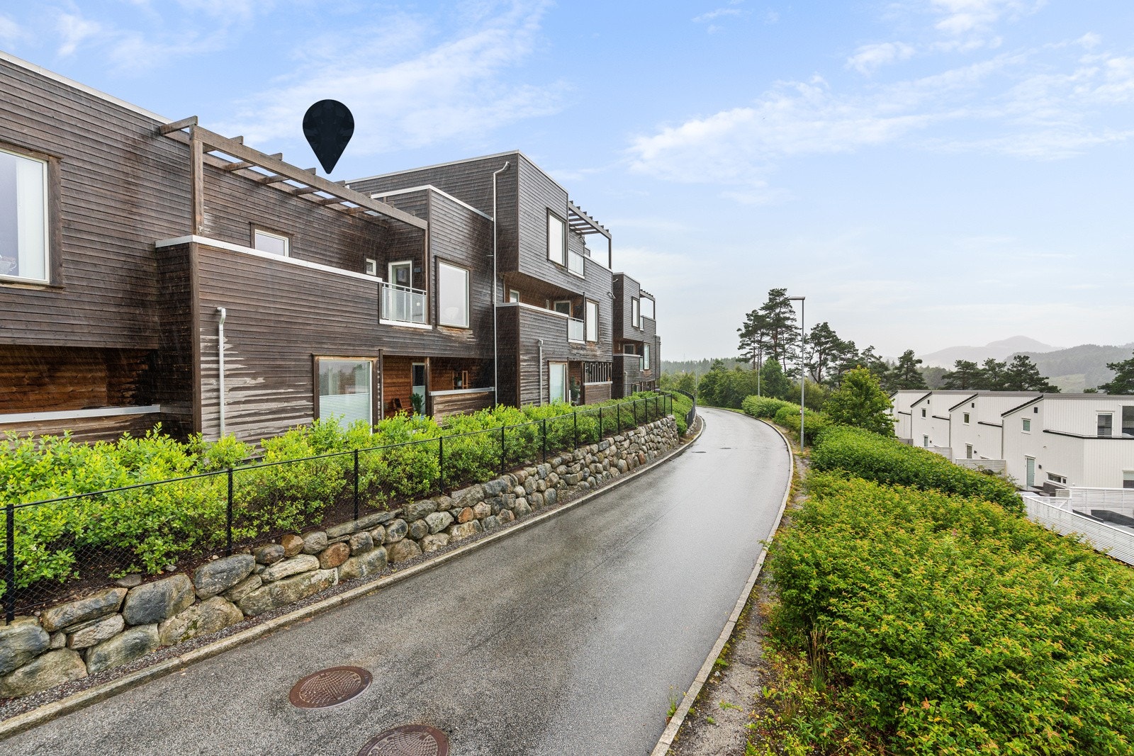 Nærmiljøet har flere flotte grøntområder og lekeplasser. Galleribilde