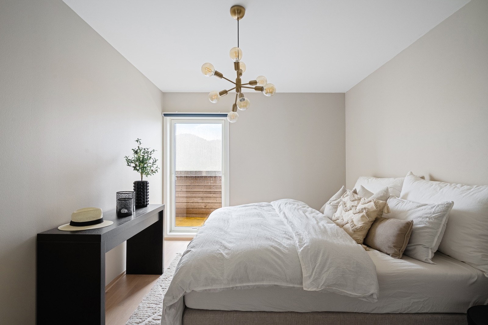 En har også utgang til terrassen fra soverommet. Galleribilde