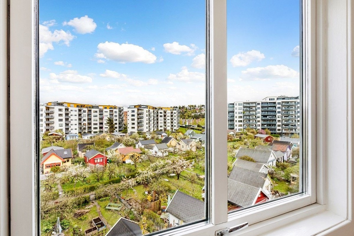 Naboen til kolonihagen og med ingen innsyn til leiligheten. Galleribilde