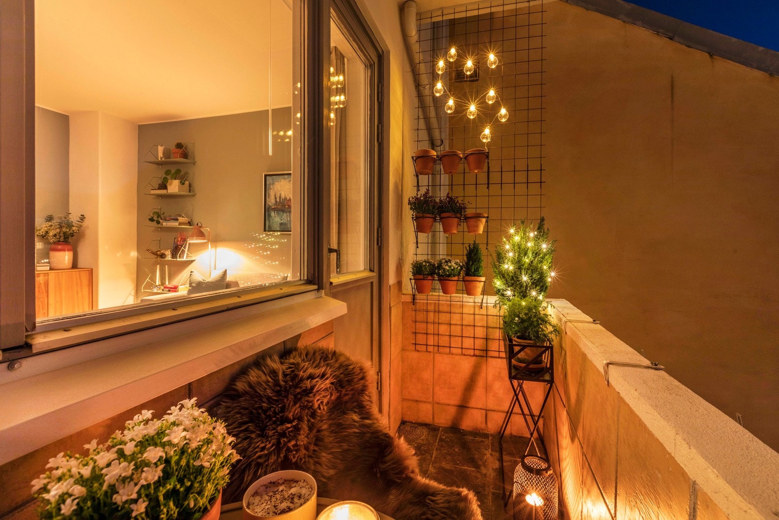 Balkong - kveld. Galleribilde