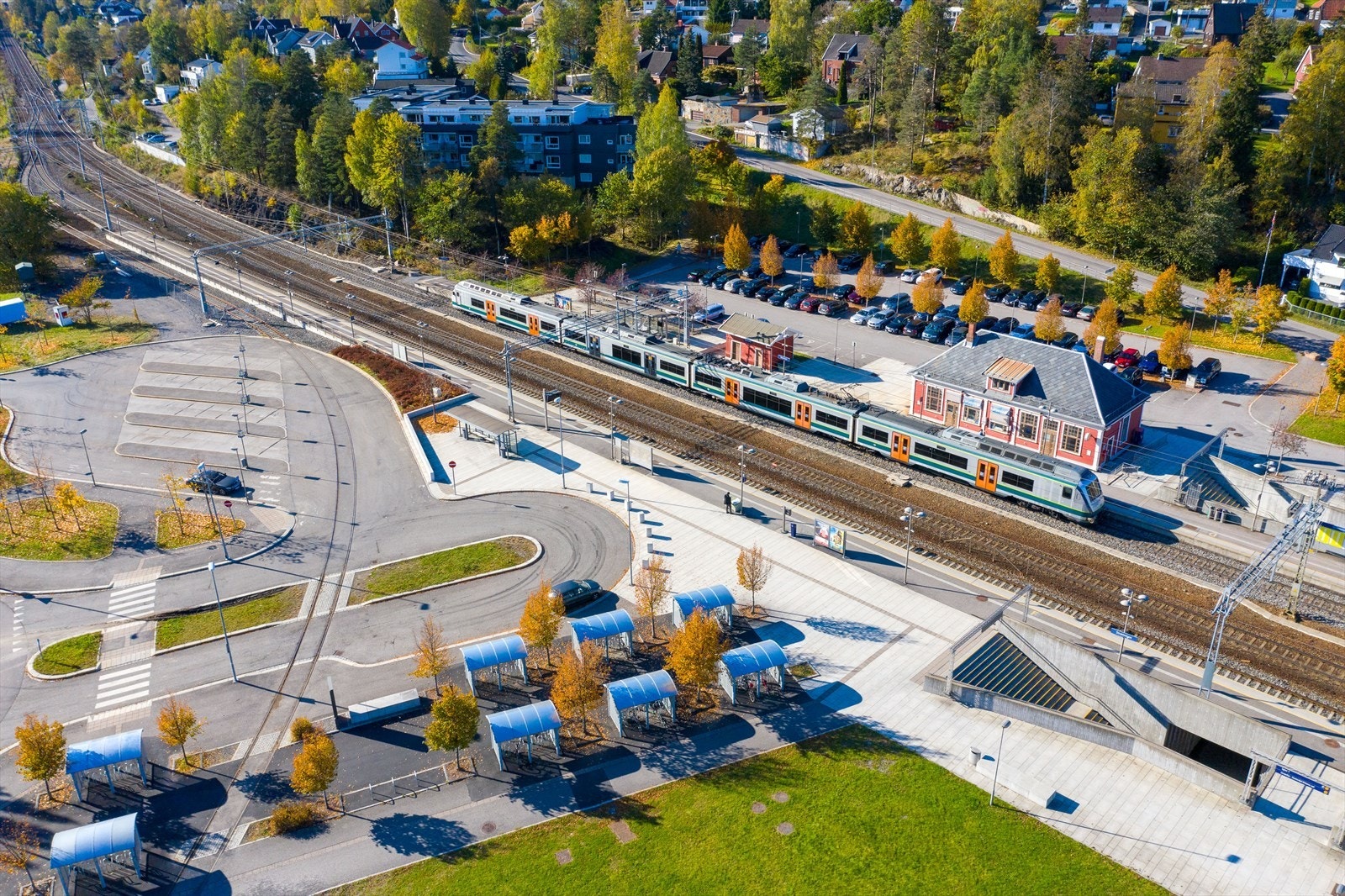 Strømmen stasjon ca. 1 km fra boligen Galleribilde