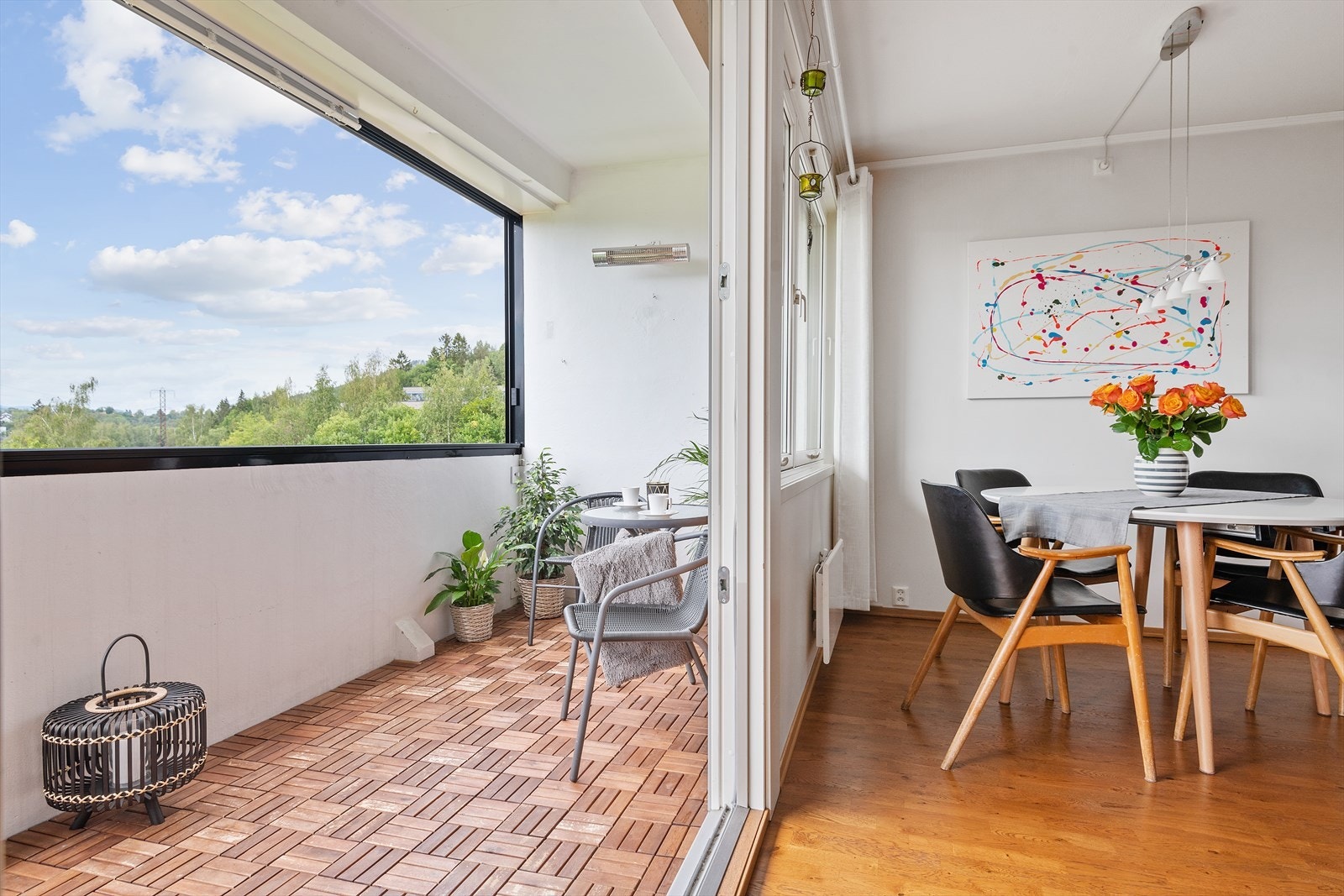 En stor og usjenert 3-roms beliggende i Meklenborg borettslag. Galleribilde