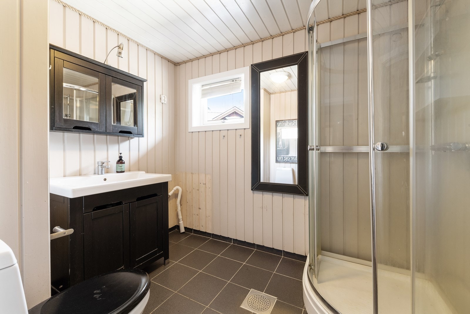 Baderom i annekset Galleribilde