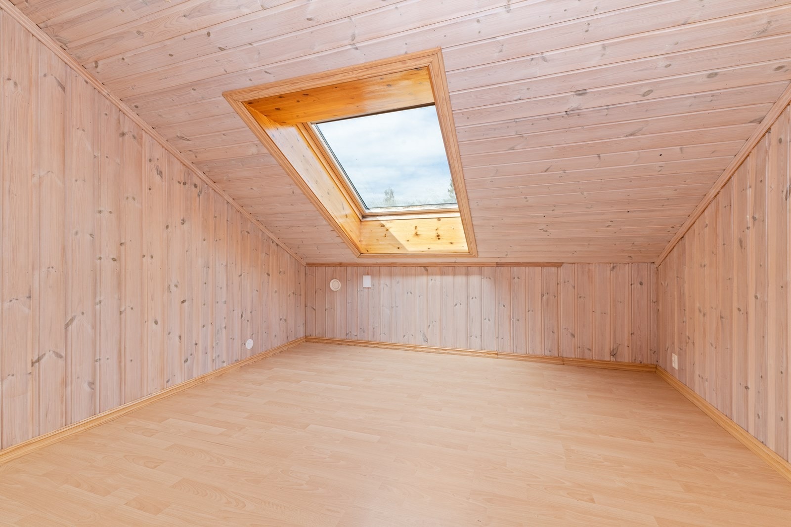 Soverommene har god størrelse og egner seg godt som gjesterom, hobbyrom m.m. Galleribilde