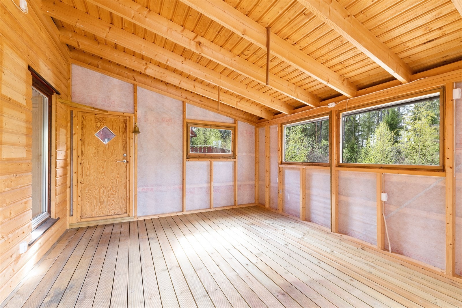 Vinterhage hvor du kan trekke deg tilbake for skygge på varme dager eller skjerming mot regn Galleribilde