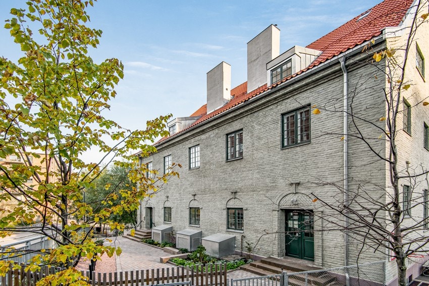 Vakker bygård Galleribilde