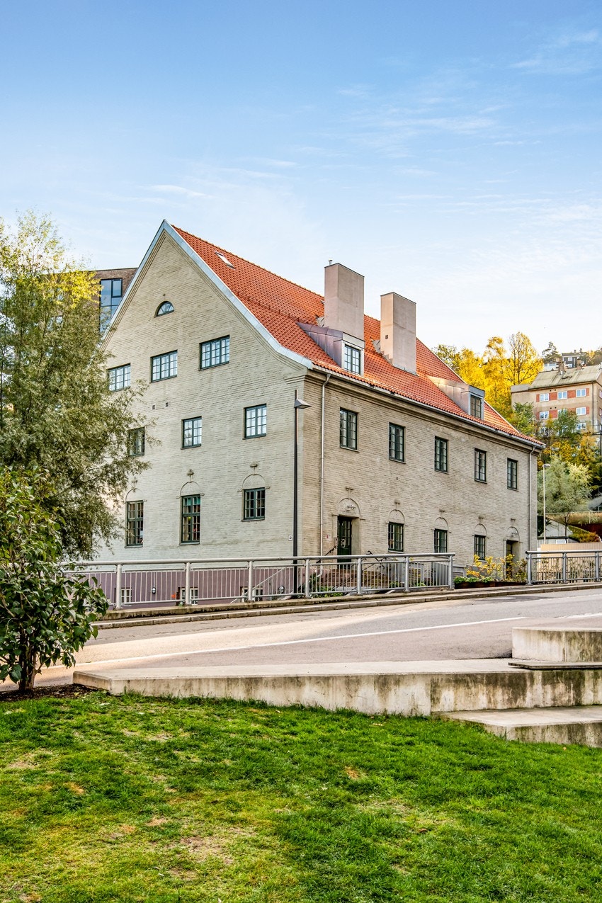 Vakker bygård Galleribilde