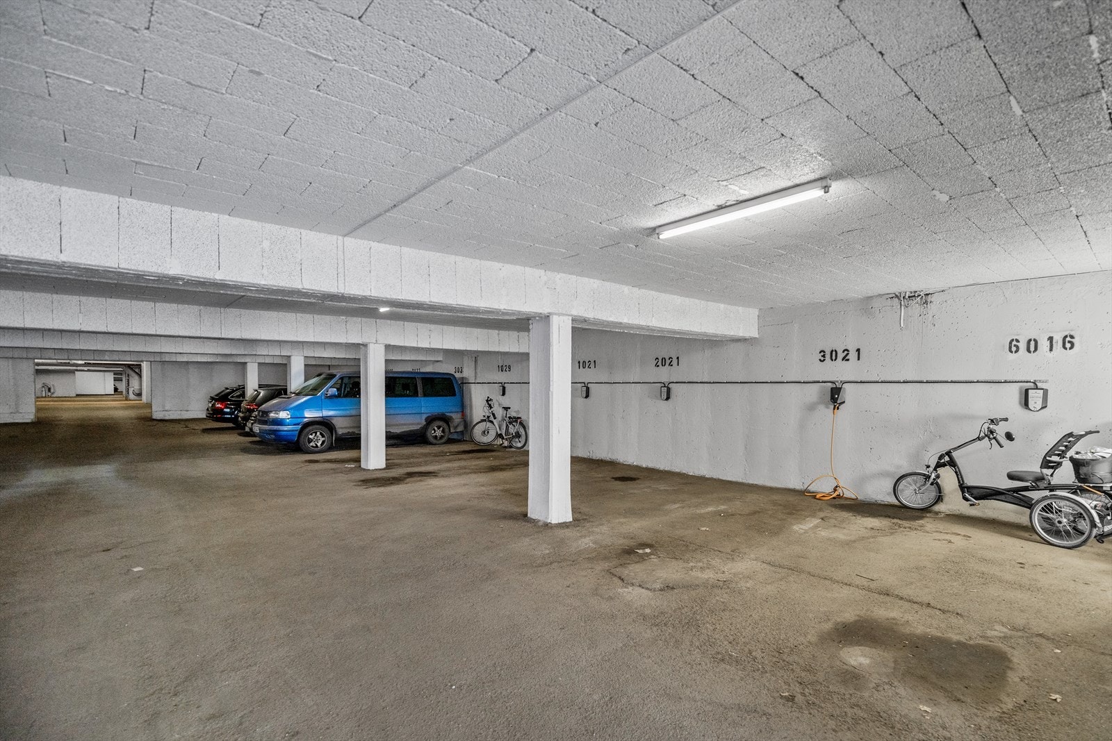 Under bygget følger det med garasjeplass med abonnementsløsning fra Ohmia for elbillading. Galleribilde