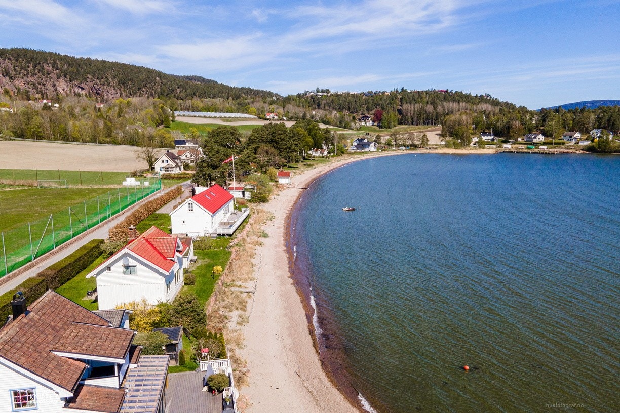 Flere fine badeplasser i området.jpg Galleribilde