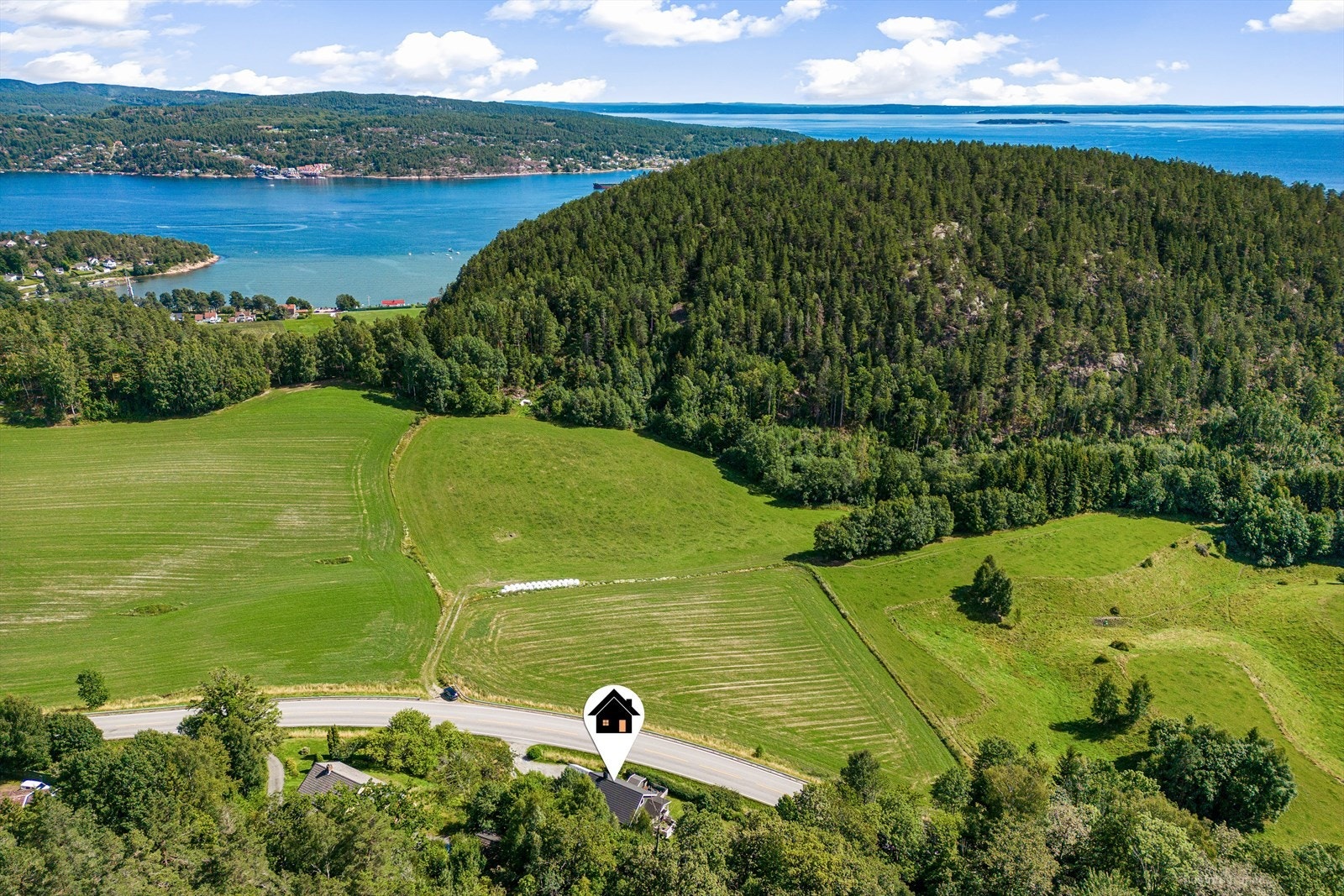 Mot Holmsbu og Rødtangen i bakgrunnen Galleribilde