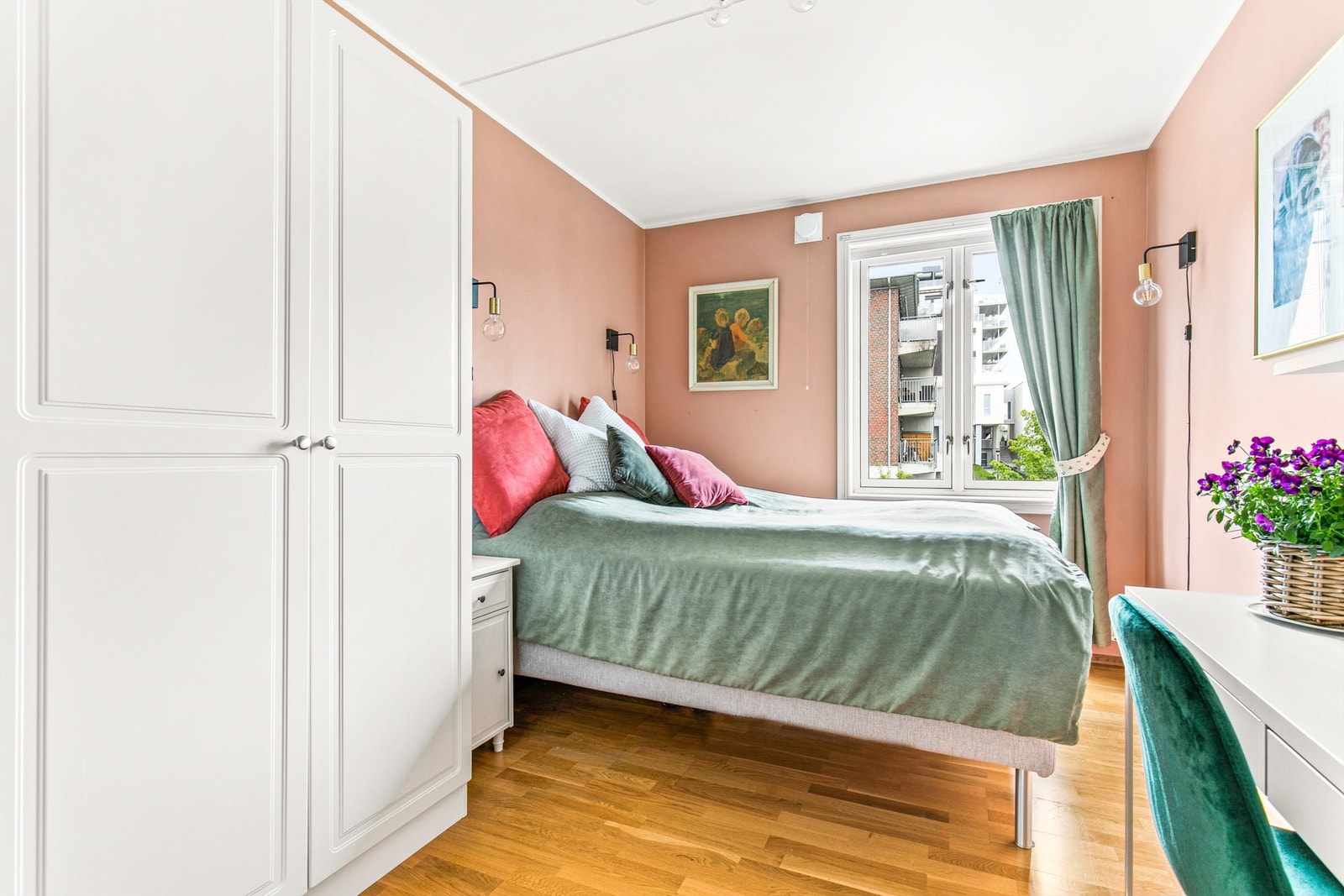 På soverommet er det god plass til seng eller lignende møblering. Galleribilde