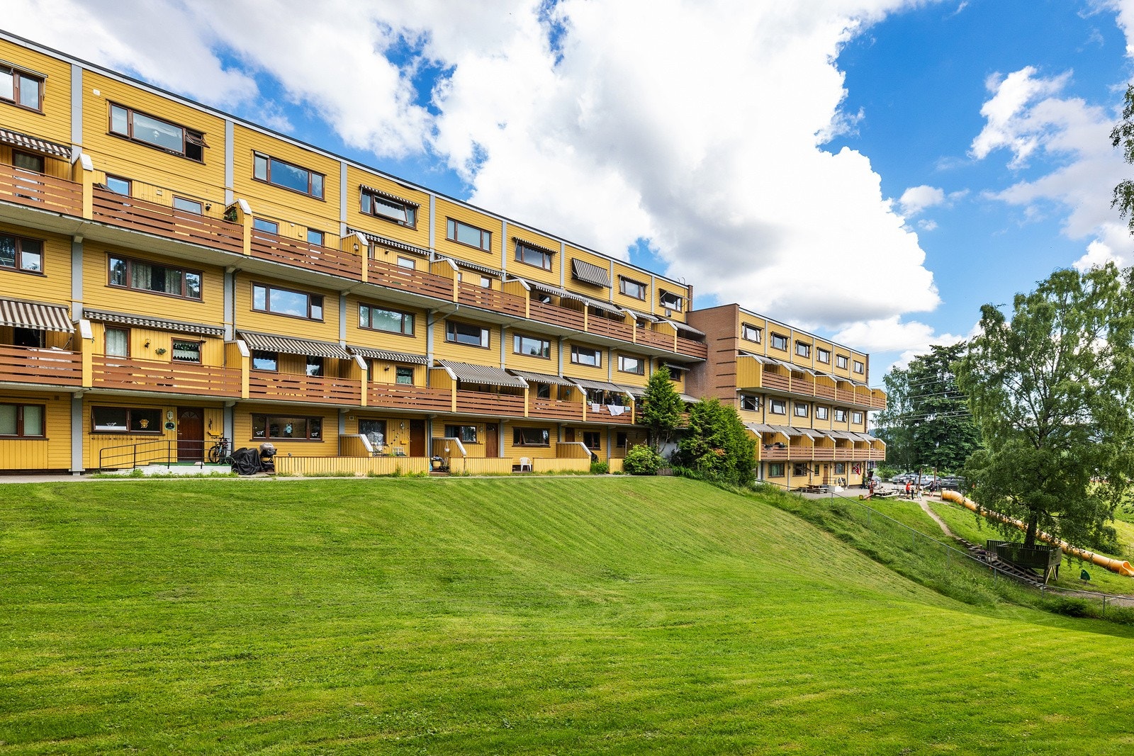 Borettslaget består av 220 leiligheter. Det er 94 parkeringsplasser som fordeles etter ventelisteprinsipp. Galleribilde