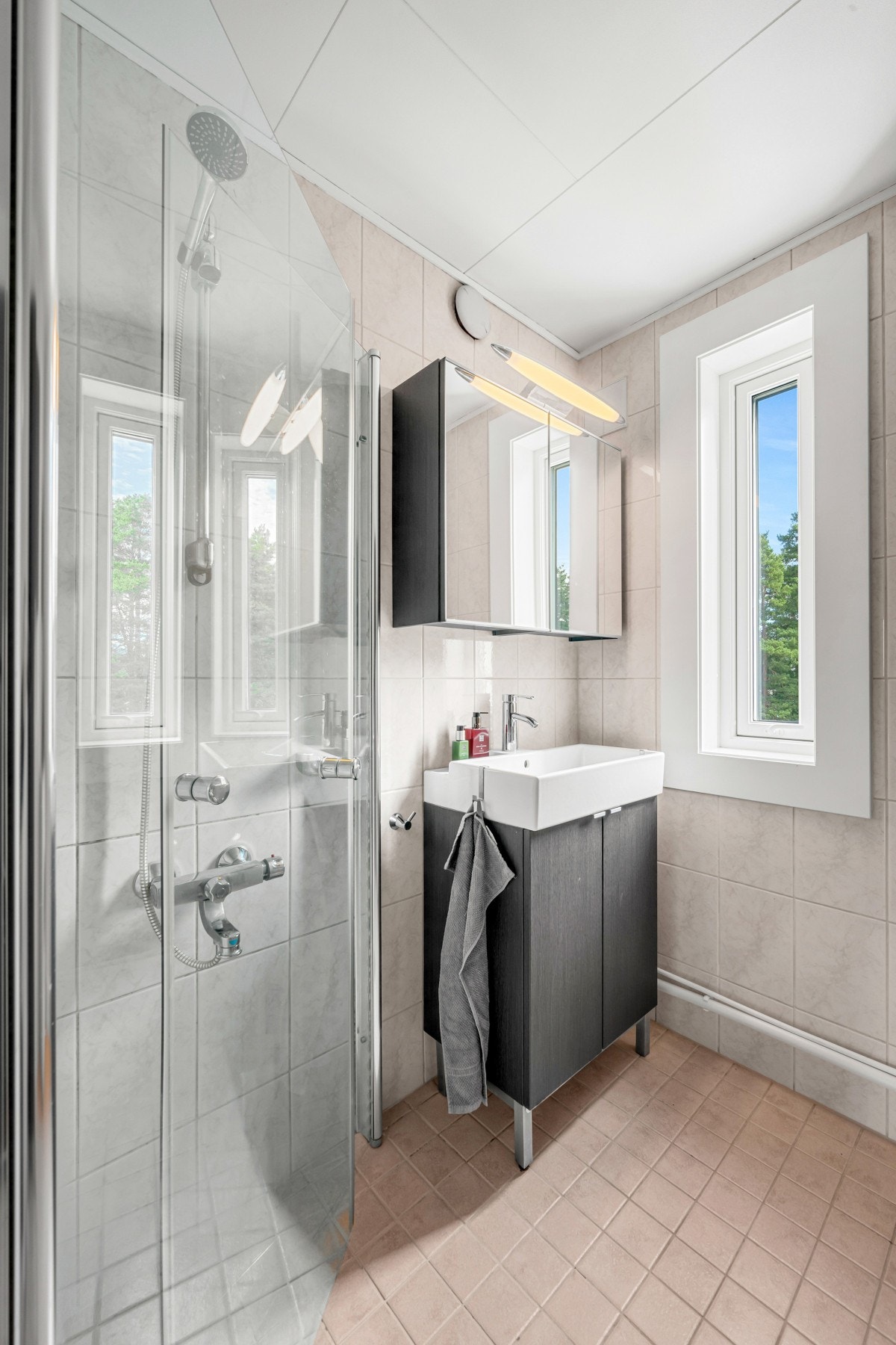 Moderne innredning fra 2012. Galleribilde