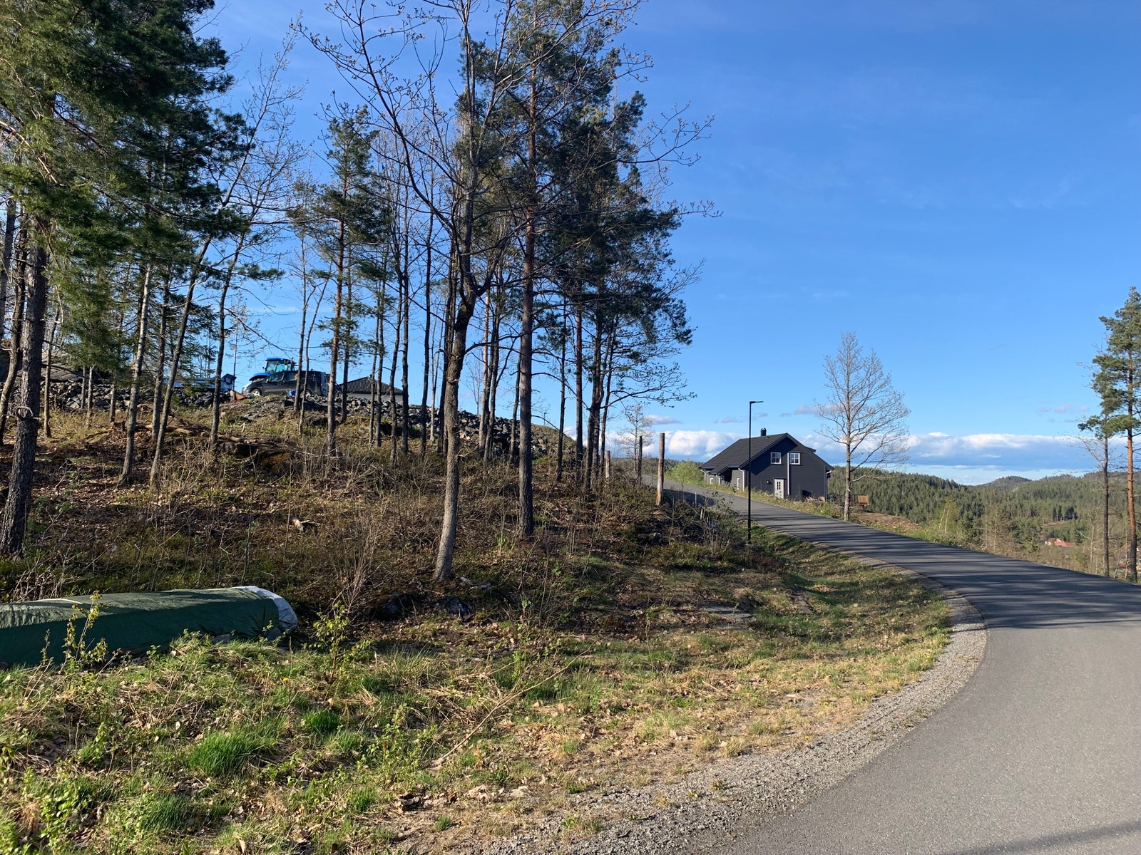 Djuptjennhaugen IV: Knokfjellveien Galleribilde