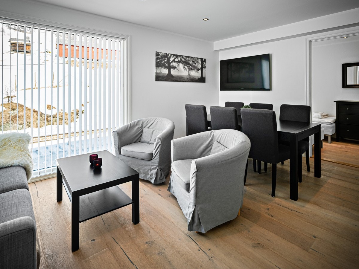 God plass til spisebord Galleribilde