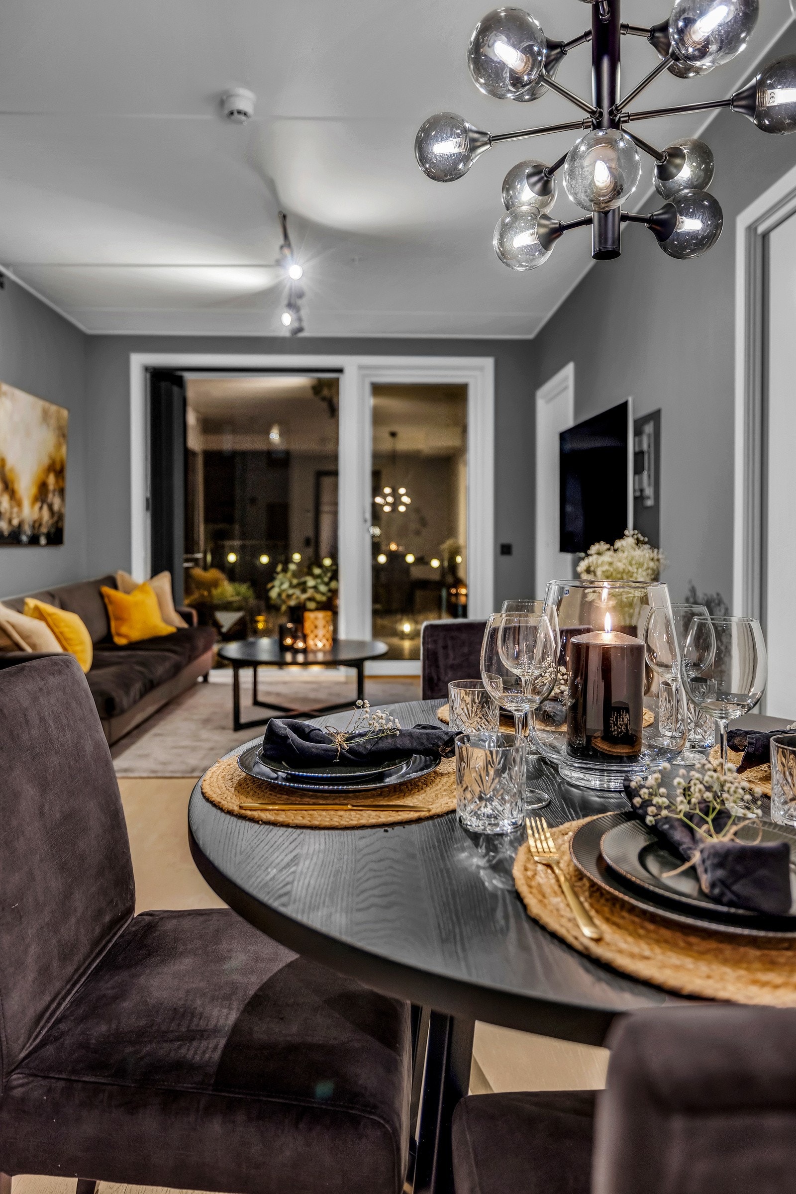 En lekker leilighet med god planløsning og sosialt allrom. Galleribilde