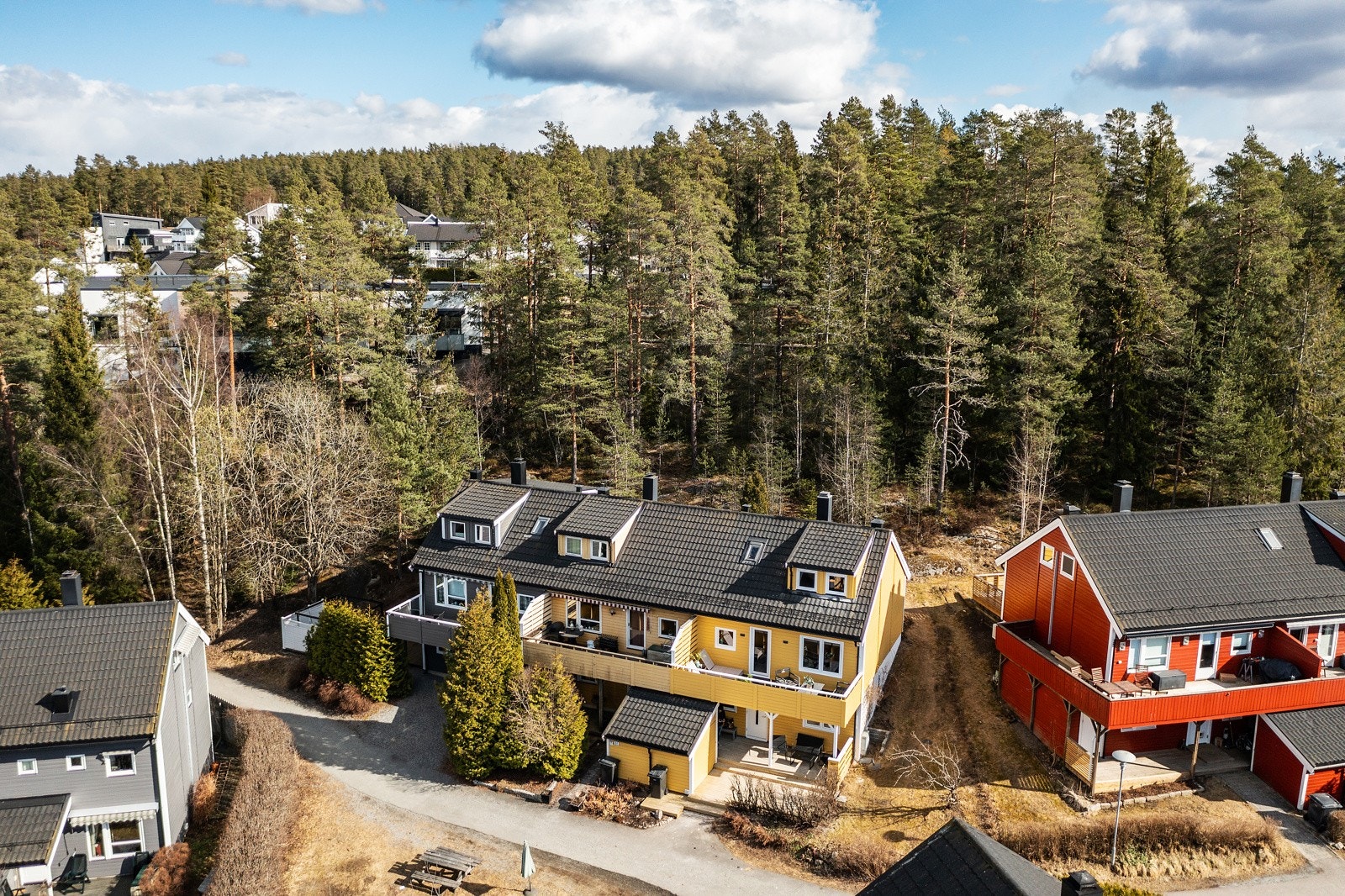 Flott beliggenhet rett ved markagrensa. Galleribilde