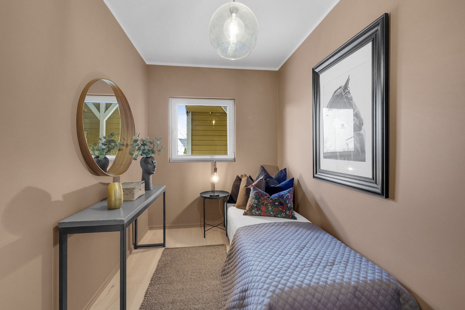 Soverom 2 i u.etg. Galleribilde