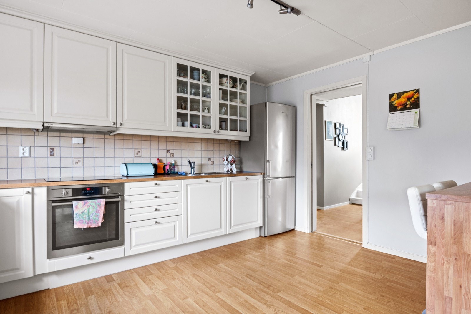 Kjøkken i heltre. Kvalitetskategori 3. Galleribilde