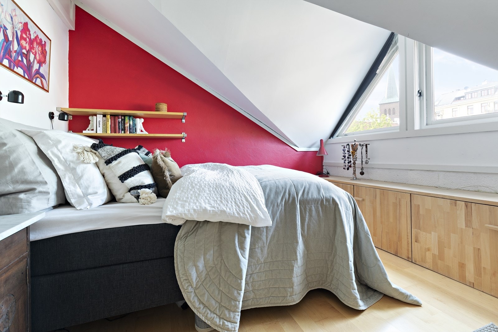 Hovedsoverom med plass til dobbelseng Galleribilde