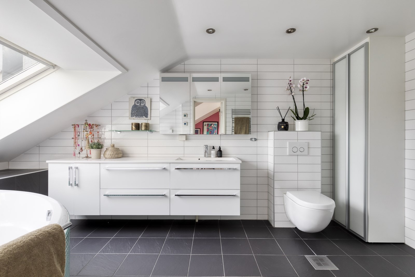 I tillegg er det godt med skapinnredning Galleribilde