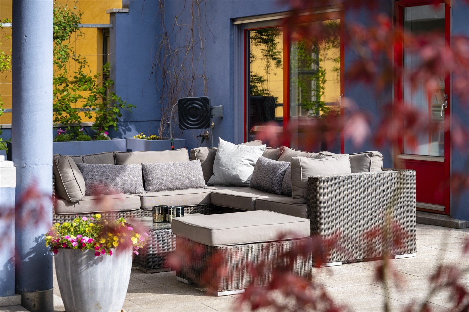 Lounge på nedre terrasseplan Galleribilde