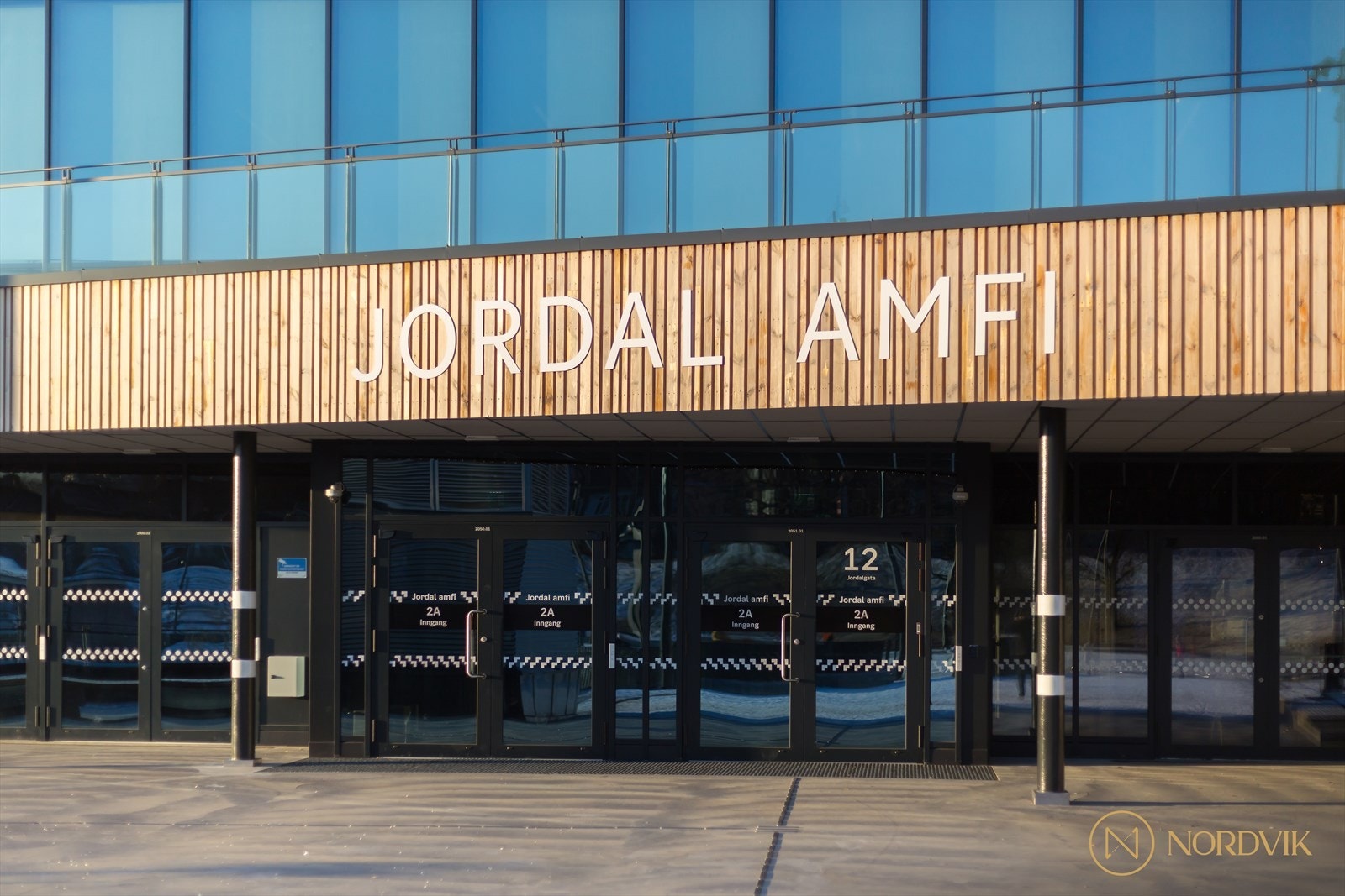 Nye Jordal Amfi Galleribilde