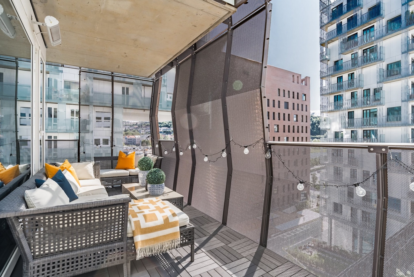 Det er tillatt med gass og elektrisk grill. Galleribilde