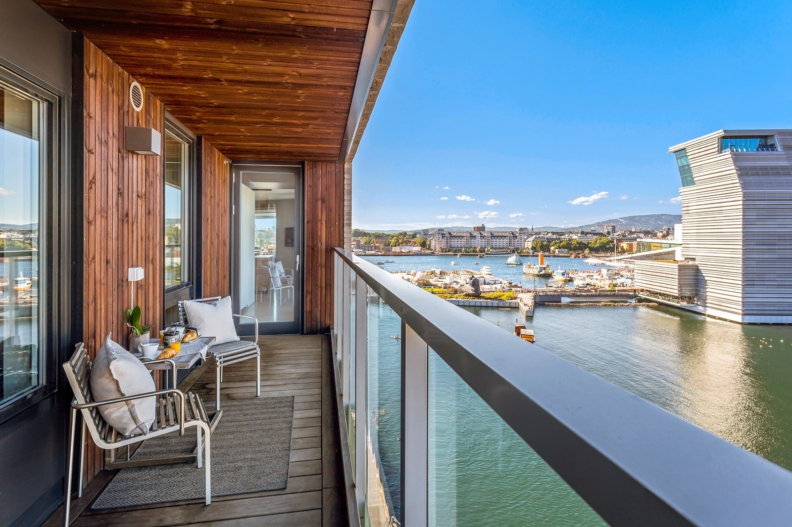 Sol på morgenen og igjen sent på kvelden om sommeren Galleribilde