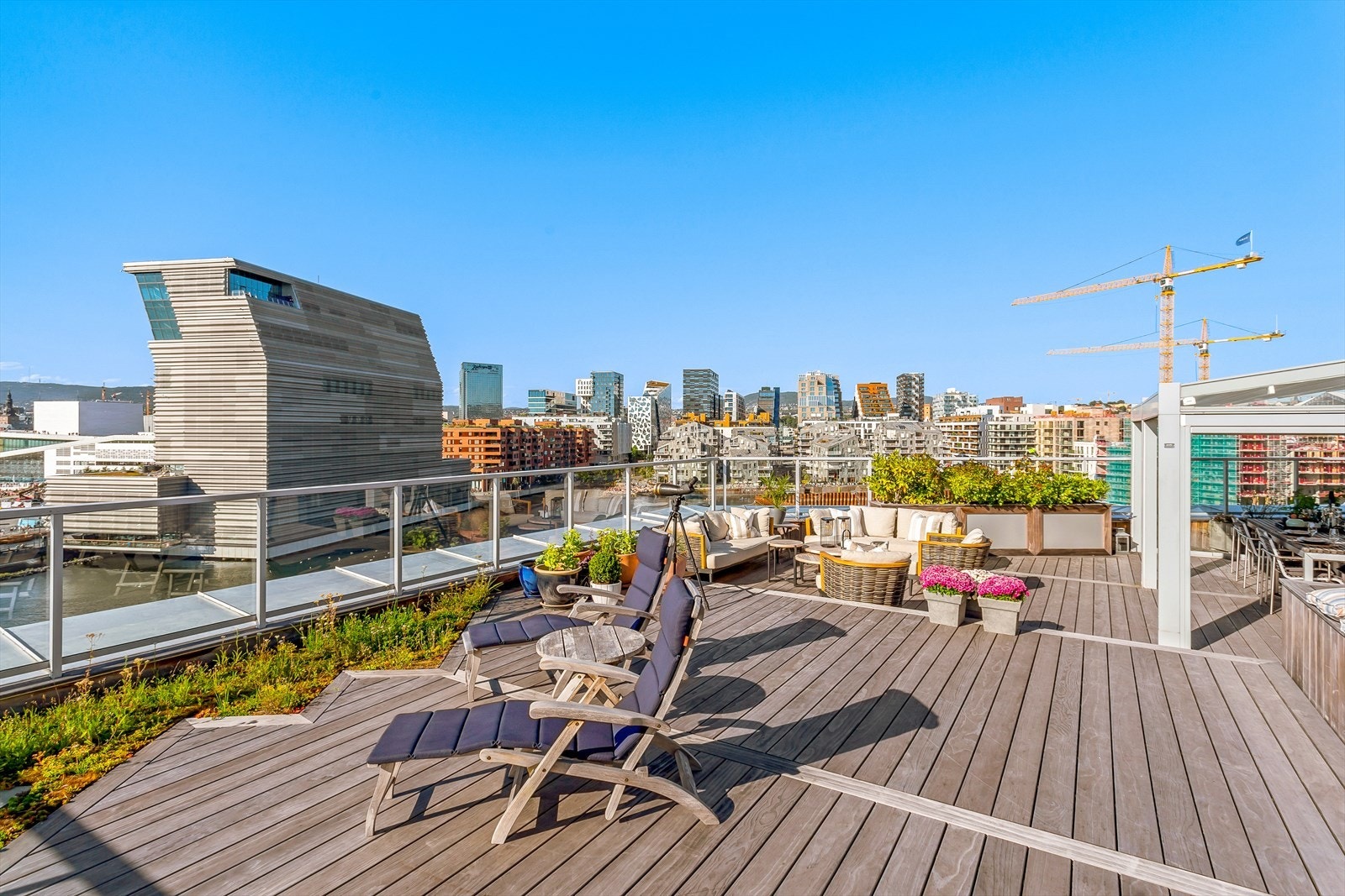 Sol fra soloppgang til solnedgang hele året fra terrassen Galleribilde