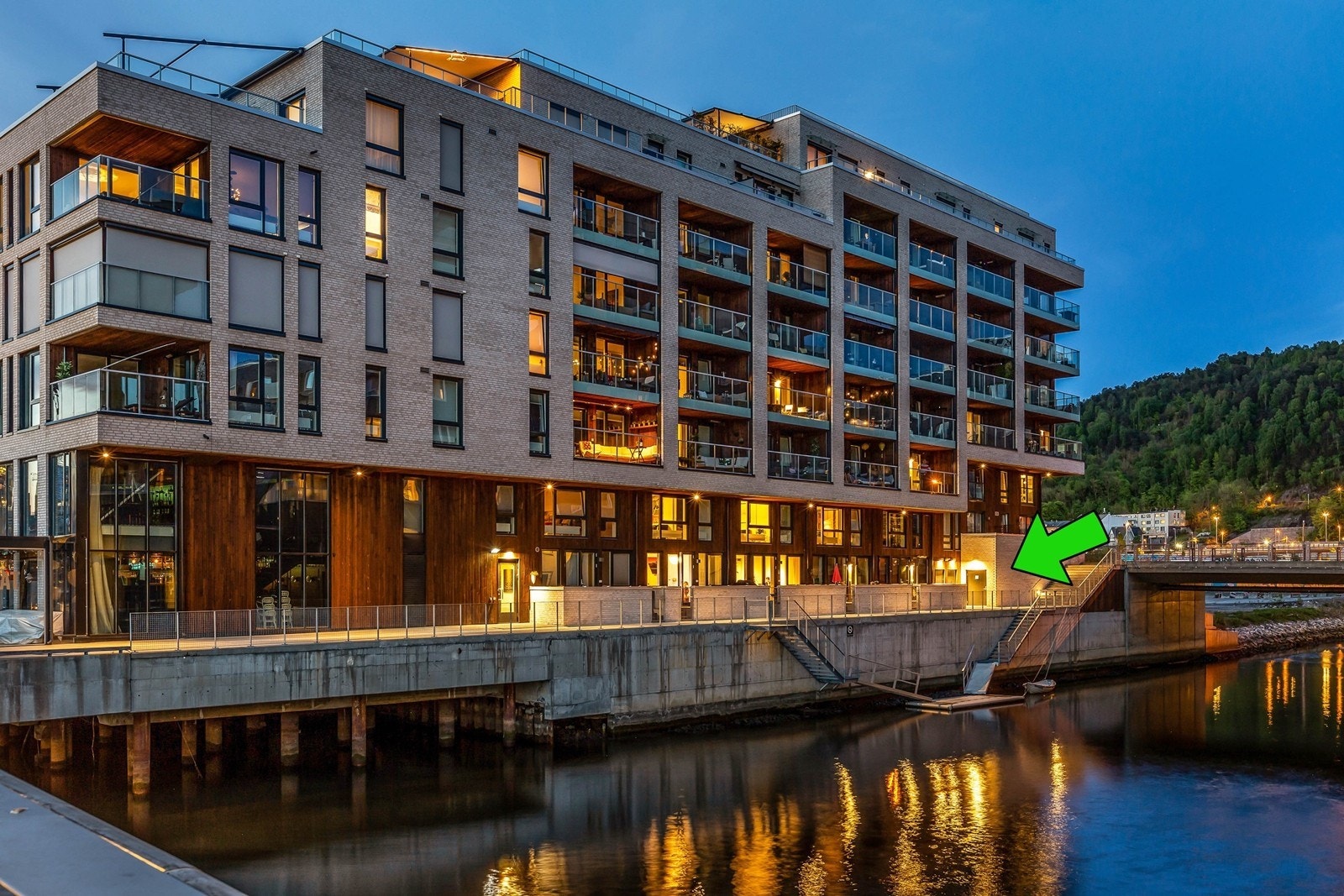 Felles kajakkbod og brygge i sameiet Galleribilde