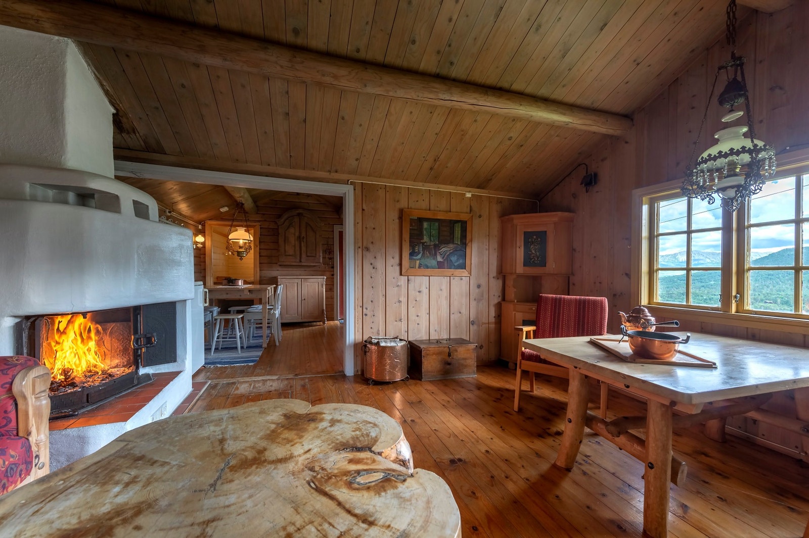 Stue i hytten på 16,5 kvm. Galleribilde