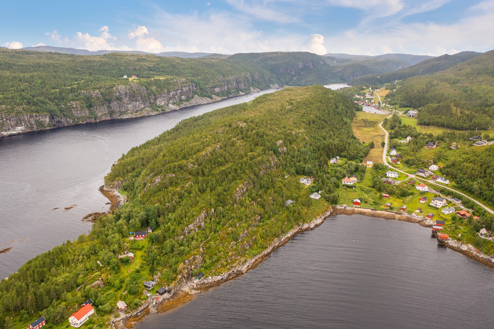 Dette 310 573 m2 store hyttefeltet er regulert 64 hyttetomter. Galleribilde