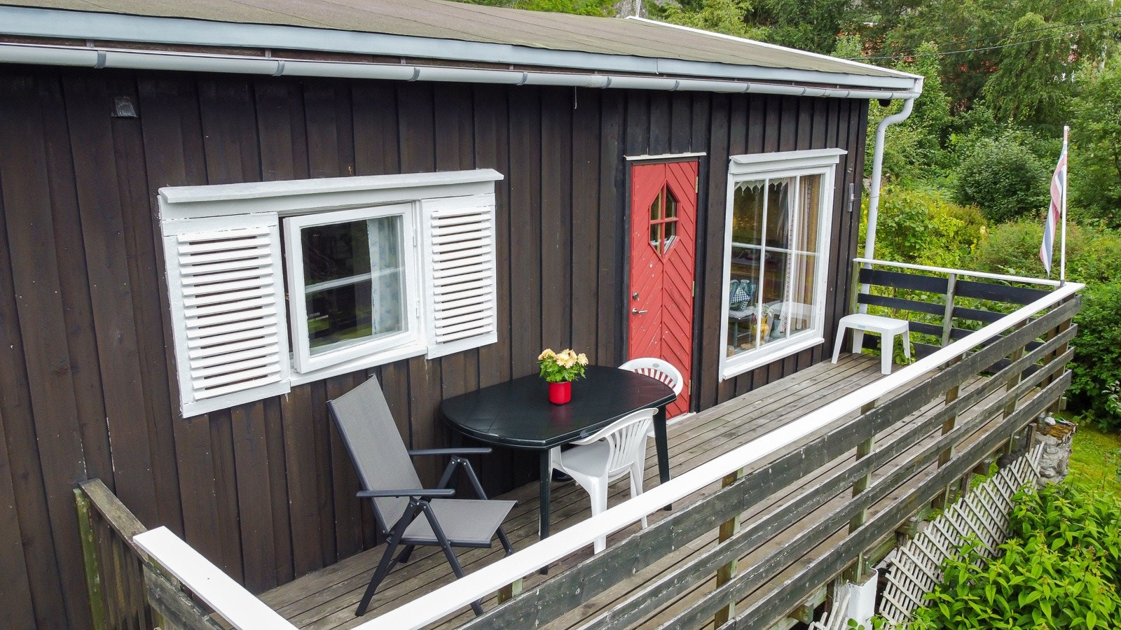 Fra eiendommen tar man seg til Frosta sentrum på 10 minutter. Galleribilde