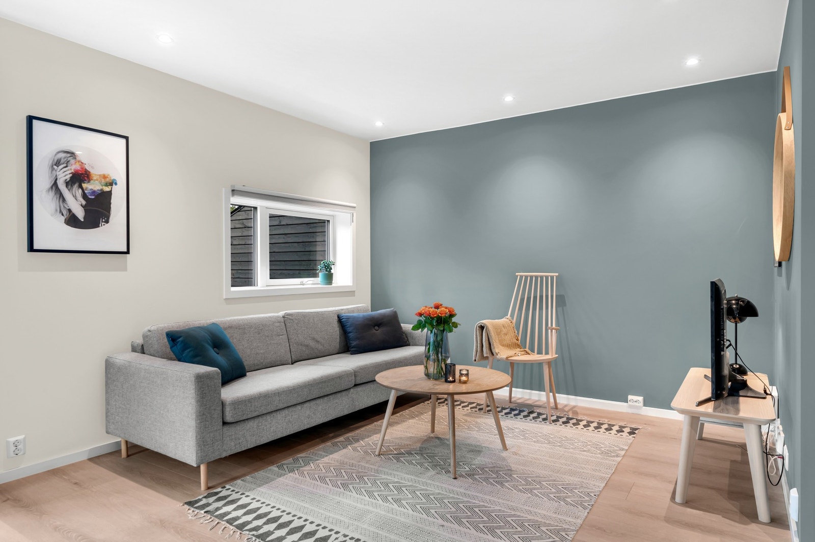 Her får du store vindusflater som gir godt med naturlig lysinnslipp. Galleribilde