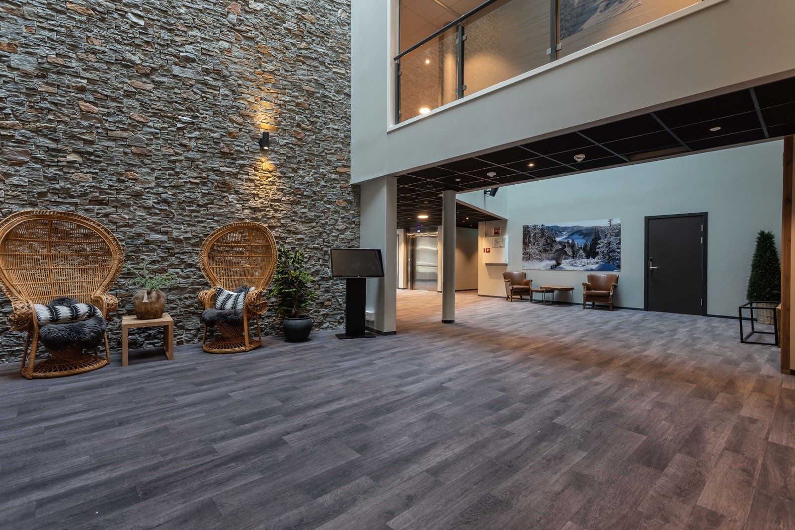 Felles inngangsparti i leilighetskomplekset. Galleribilde