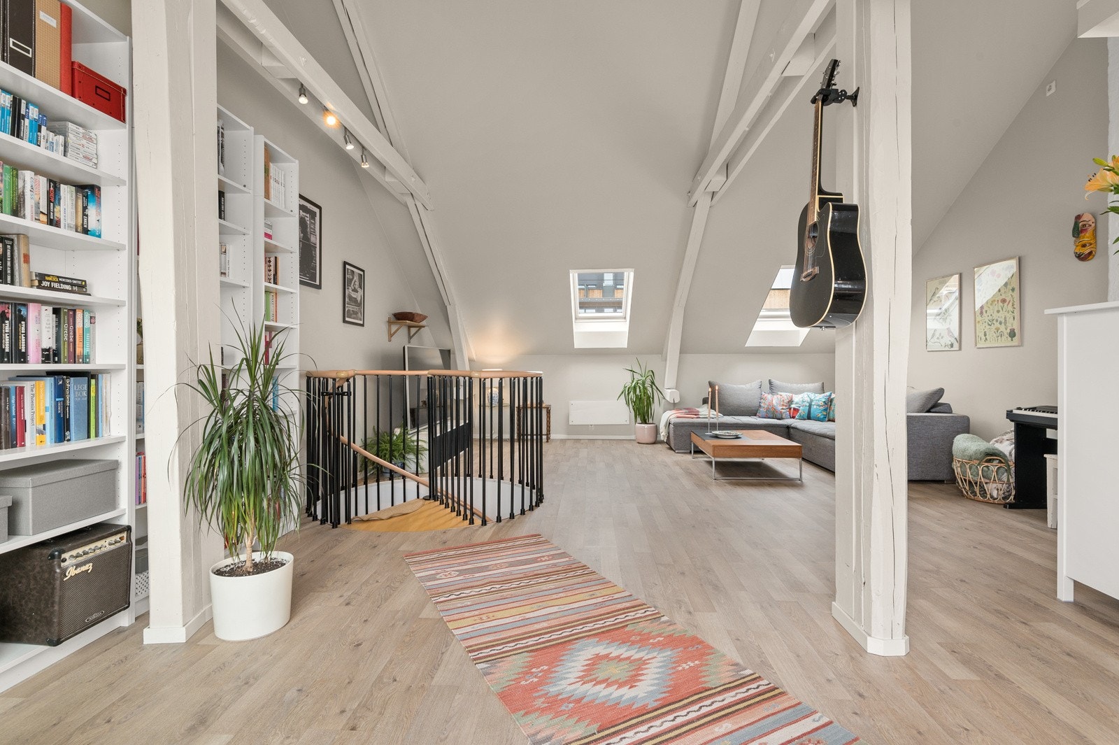 Velkommen til denne flotte leiligheten i Markveien 42A - presentert av Steffen Usterud (tlf. 924 99 143). Galleribilde