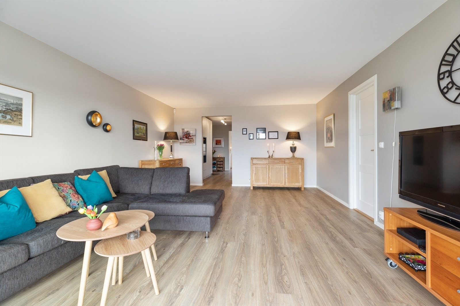 Det er god plass til en spisestue om man ønsker det. Galleribilde