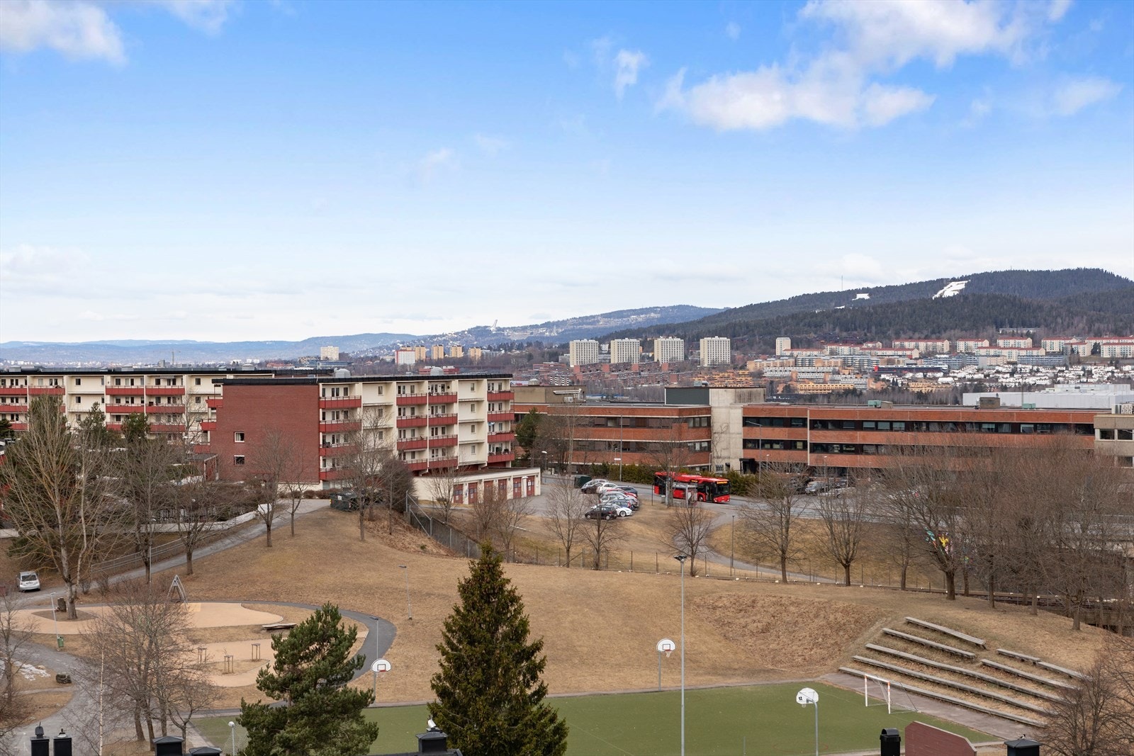 Utsikten fra terrassen. Galleribilde